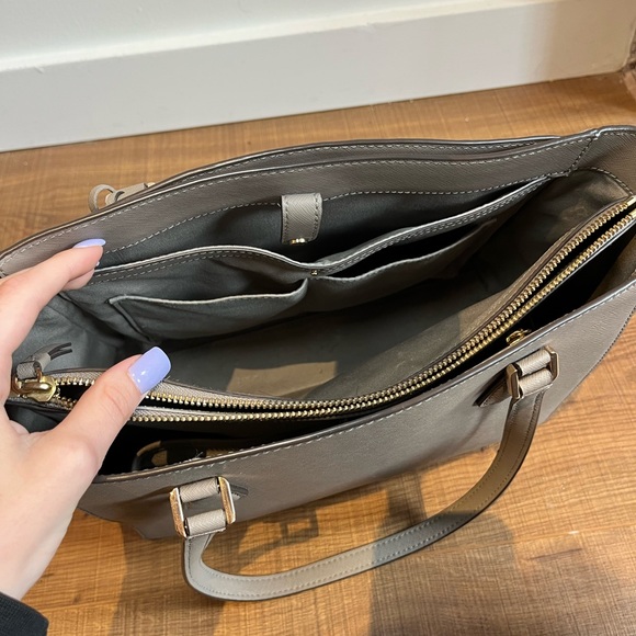 Tory Burch Mini Robinson Tote - Picture 3 of 10